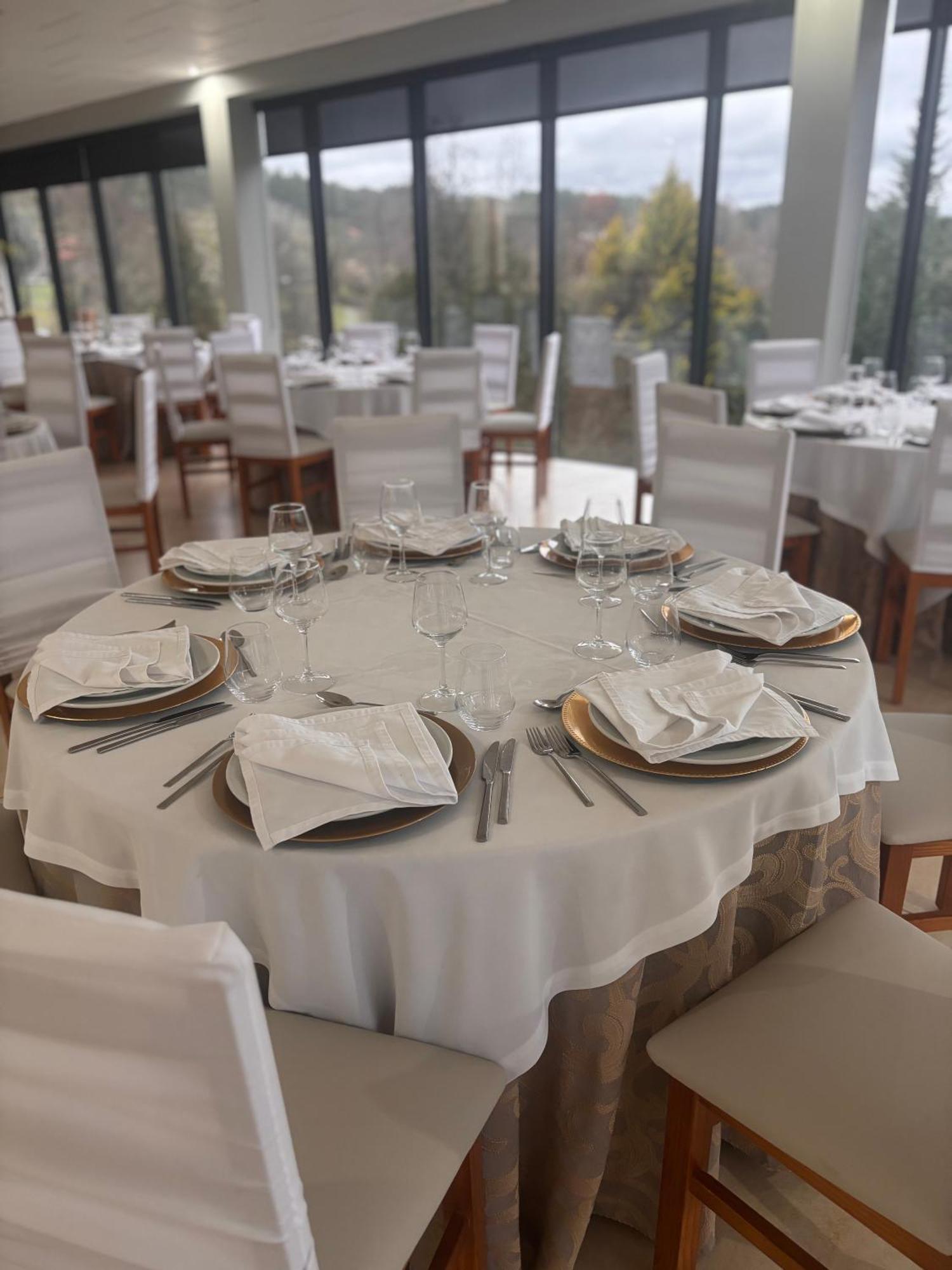Restaurante Residencial Pizzaria S. Estevao Aguiar da Beira Exterior photo