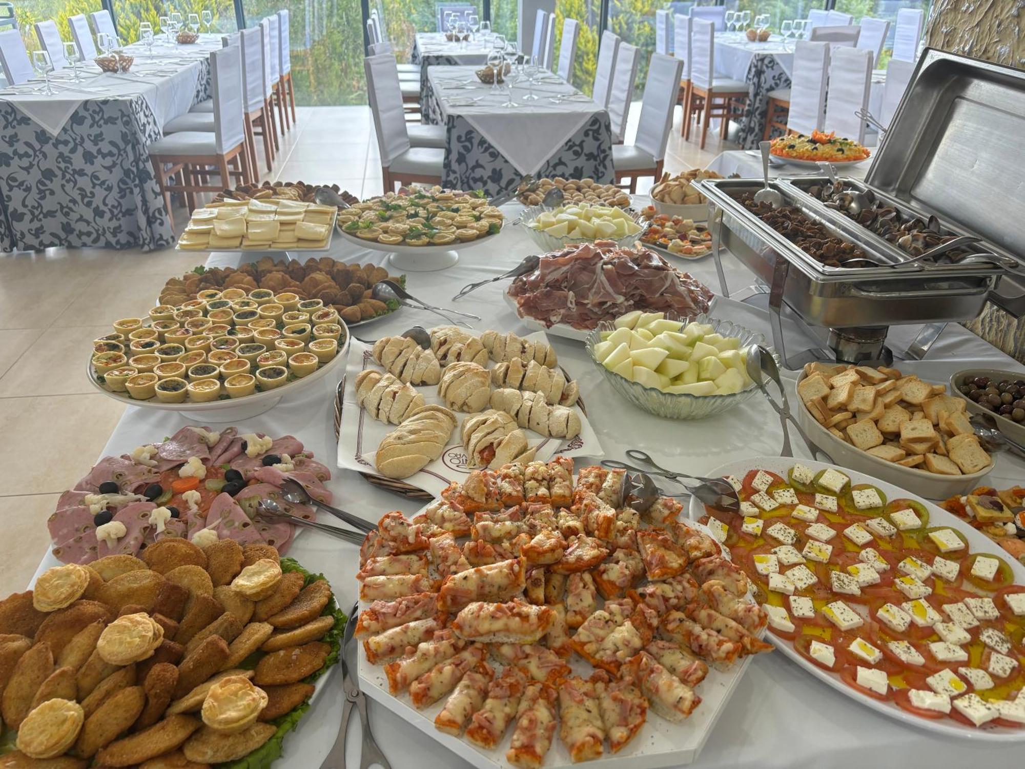 Restaurante Residencial Pizzaria S. Estevao Aguiar da Beira Exterior photo